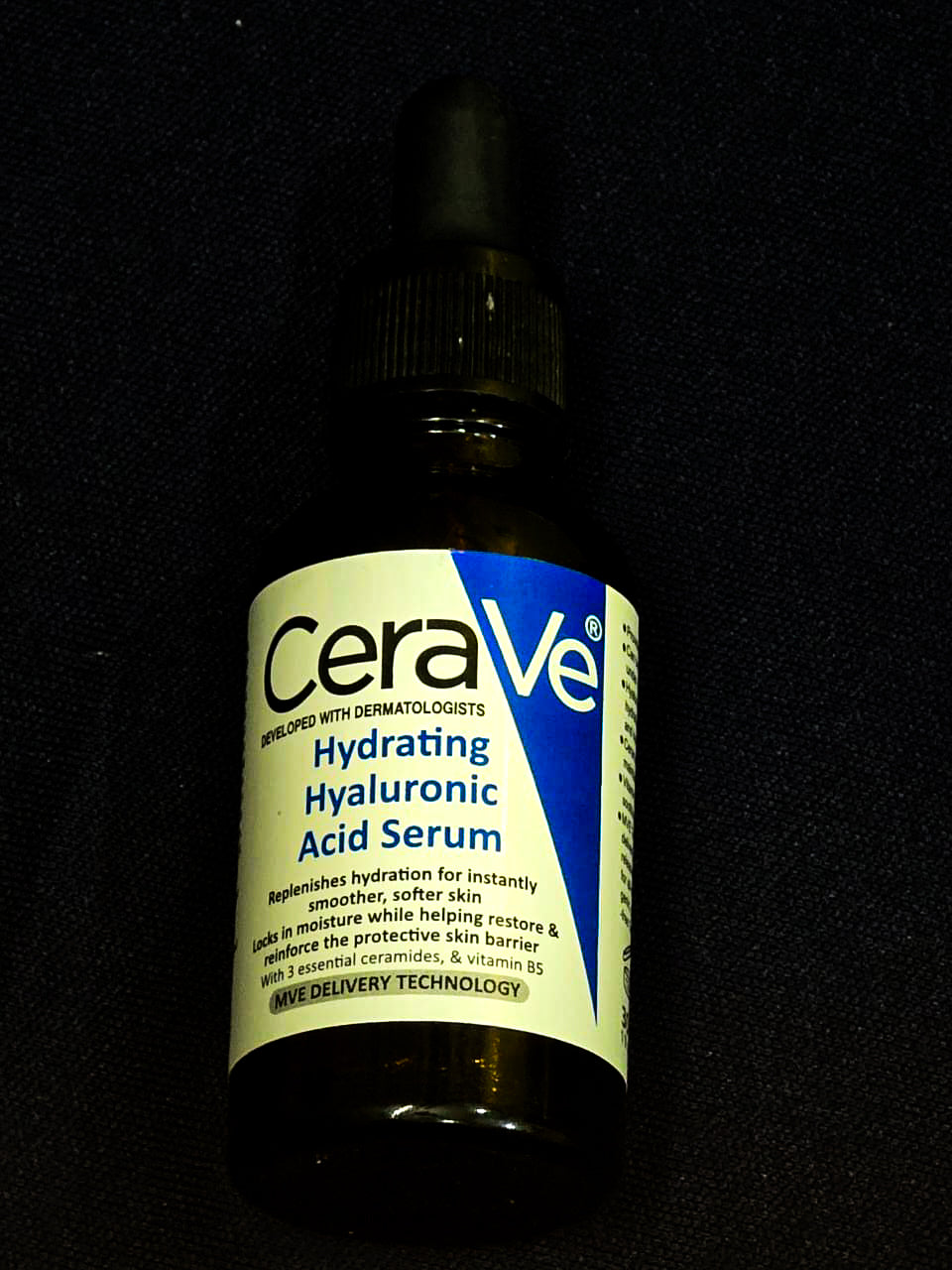 CeraVe Hydrating Hyaluronic Acid Serum